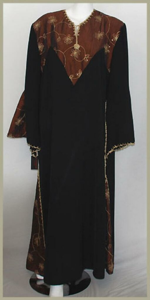 Embroidered Pull-Over Abaya ab388