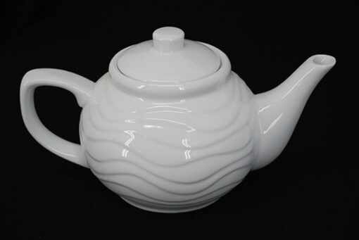 White Ceramic Serving Teapot gi581