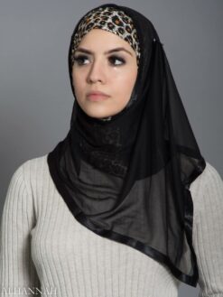 Leopard Kuwaiti Wrap Hijab hi2177 front 2