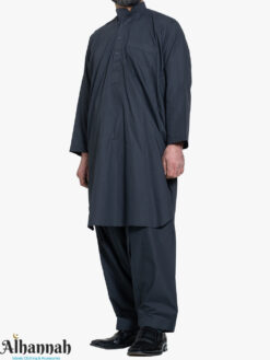 Black-Salwar-Kameez-with-Front-Pocket-and-Traditional-Collar-me1039